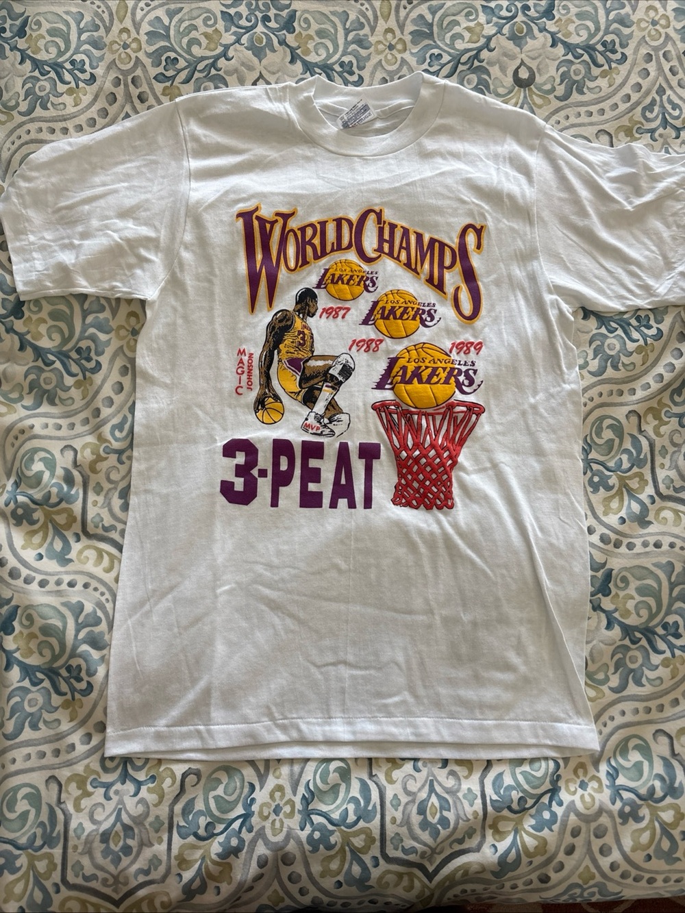 Los Angeles Lakers "World Champs 3-Peat" Vintage 80’s Graphic Tee